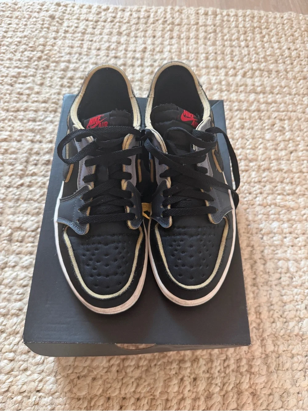 Jordan 1 Retro Sneakers - Black Smoke  - 0982006